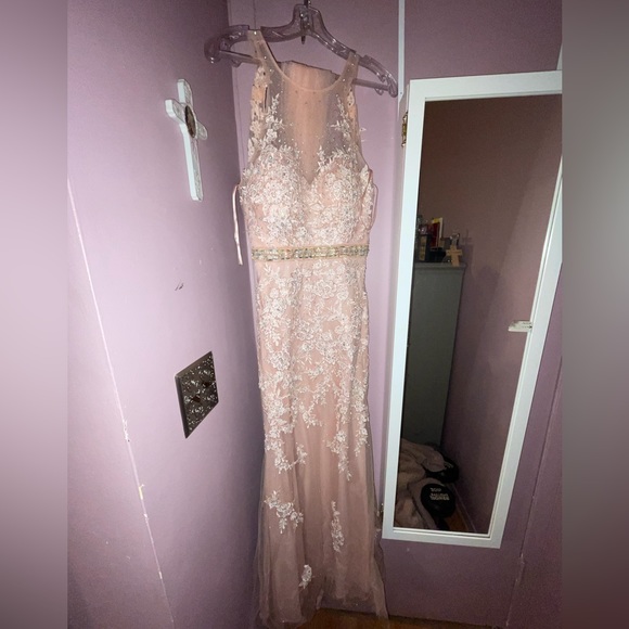 InPhase Fashions Prom Dress! - Picture 2 of 6